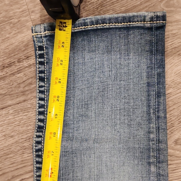 BKE Payton Denim Capris - Picture 6 of 6